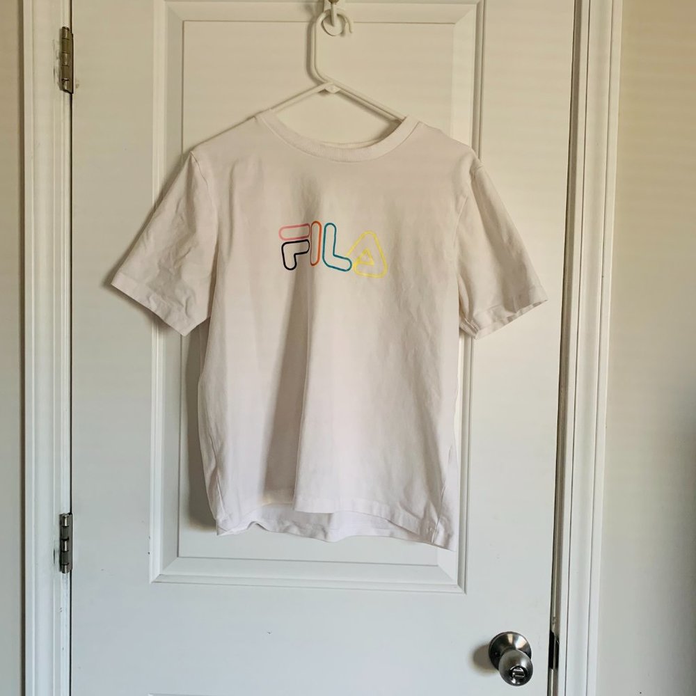 FILA Short Sleeve T-Shirt Size L
